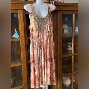 APT 9 SZ L SUNDRESS.